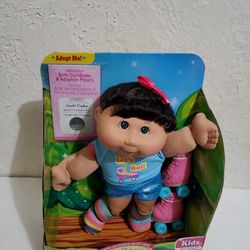 Cabbage Patch Kids Roller Skates Scarlet Daphne Born Dec 14th Soft-Sculpt Doll
