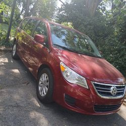 2012 Volkswagen Routan