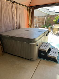 Jacuzzi- Hot Tub- Spa 