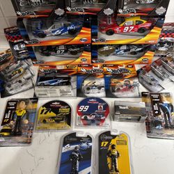 VINTAGE NASCAR RACING TOYS SET!