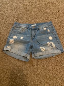 Ripped Shorts - size 9