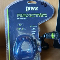 New Fishing Reels Bait Caster And Spinning