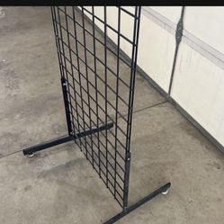 5’ High Swap Meet Hanger Wall- Wire Mesh