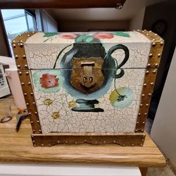 Wood Chest