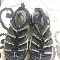 Keen boys sandals Size 13