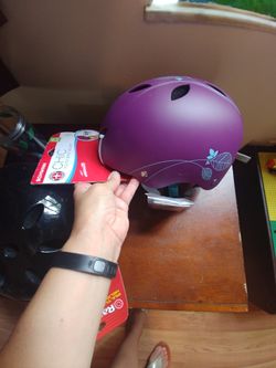 New Bike Helmet Schwinn Chic for Sale in Tampa FL OfferUp