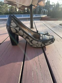 Vintage coach heels Clearance