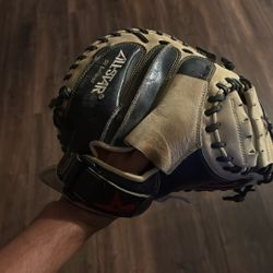 Catcher Glove 