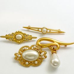 Vintage Gold Plated Brooches Unique 4 Pcs Bundle