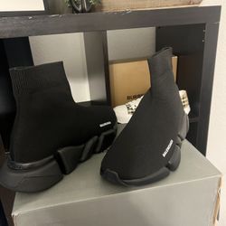 Size 9-10 Balenciagas 