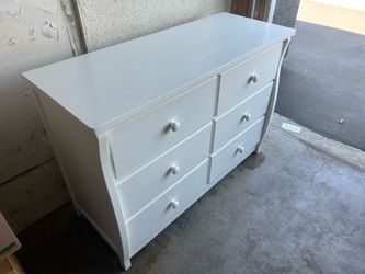 White 6-Drawer Double Dresser