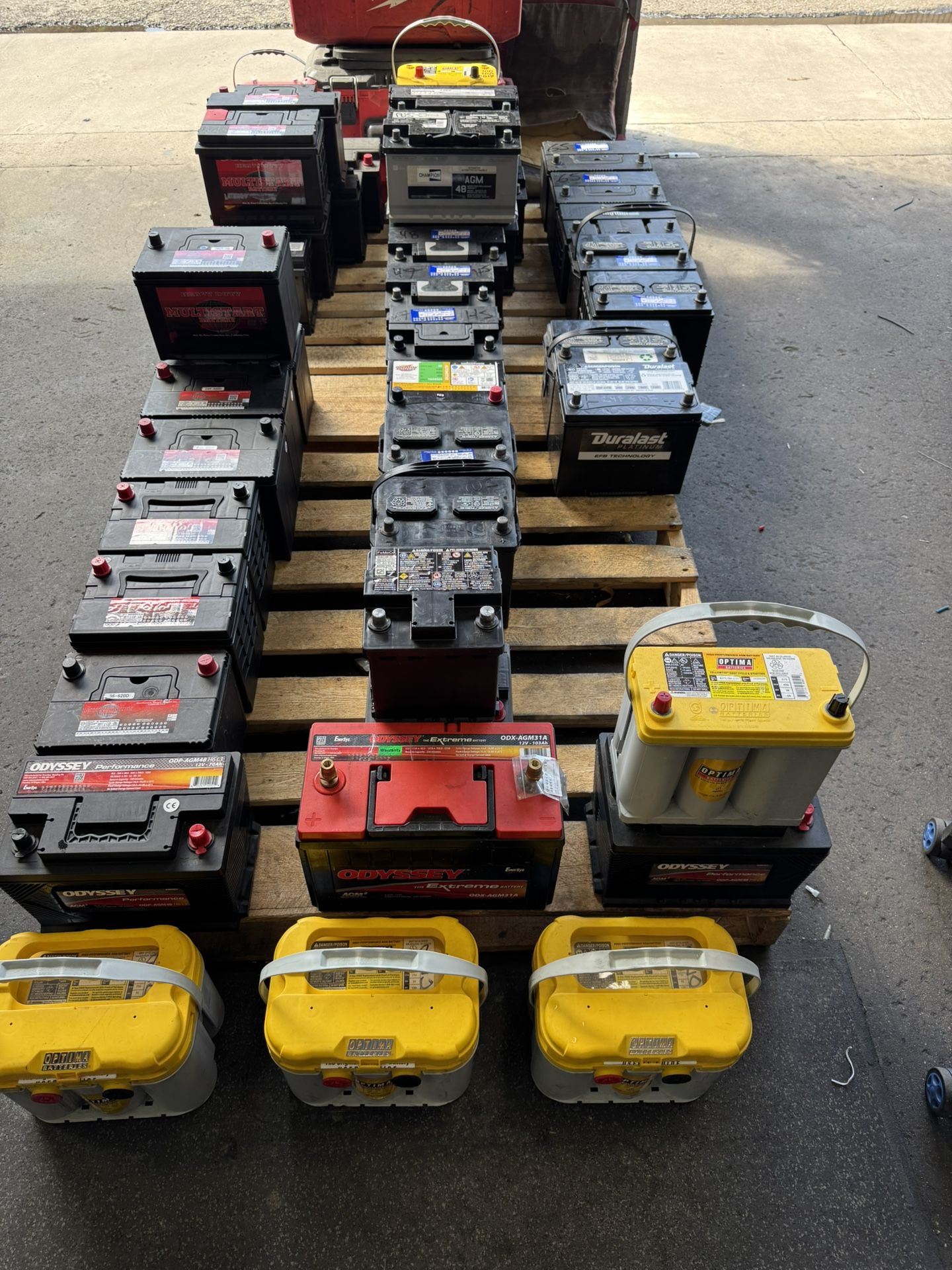 GROUP SIZE 24 24F 24R H5 27 34 78 65 48 49 47 H6 H7 51r 94r 86 H8 H9 Truck SUV And Vans. Car battery with Warranty. $60 with core exchange   All model