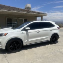 2020 Ford Edge
