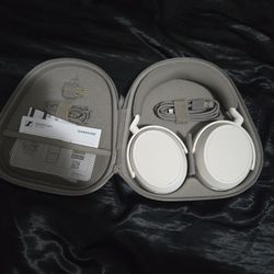 Sennheiser Momentum 4