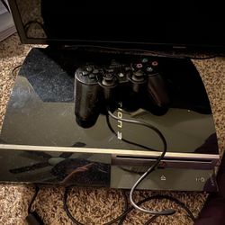 PS3 FAT With Video Games And One Controller