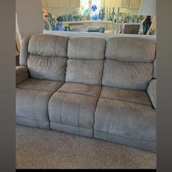 Couch set