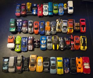 Assortment of hot wheels and others toy cars