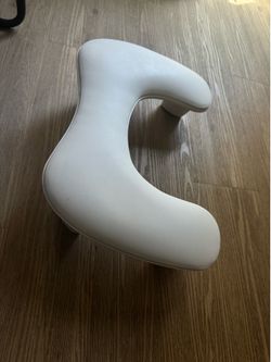 Manicure armrest