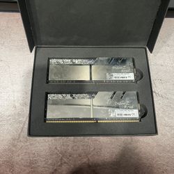 G Skill Trident Royal 16gb 2x8 Rgb DDR4 RAM 