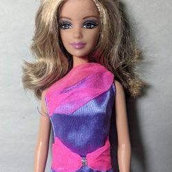 Fashion Fever Barbie Modern Trends Doll