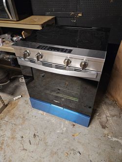 2026 whirlpool slide in range stove