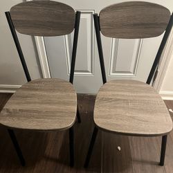 Table Chairs 