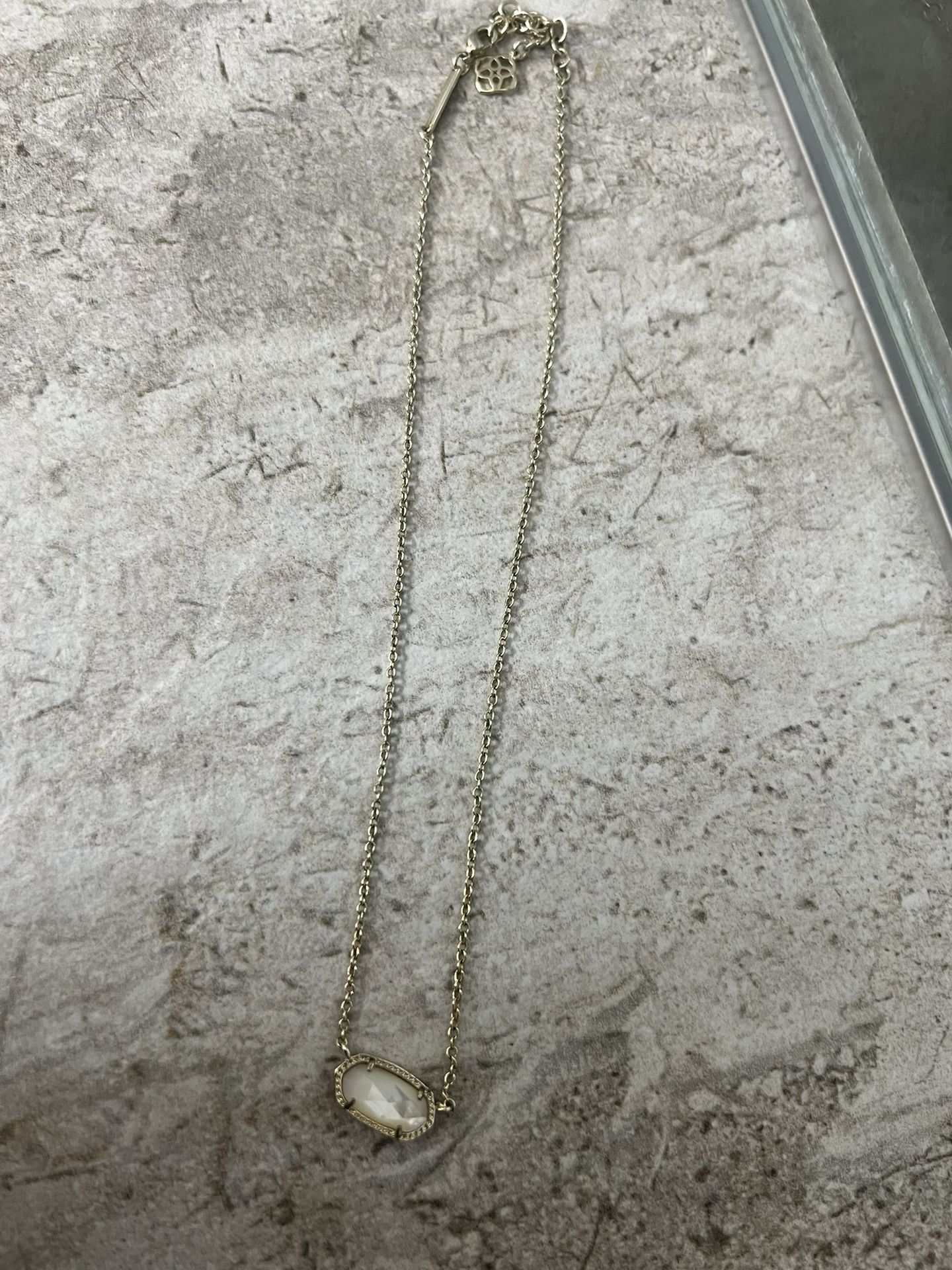 Kendra Scott Necklace 