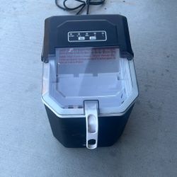 Ice Maker 