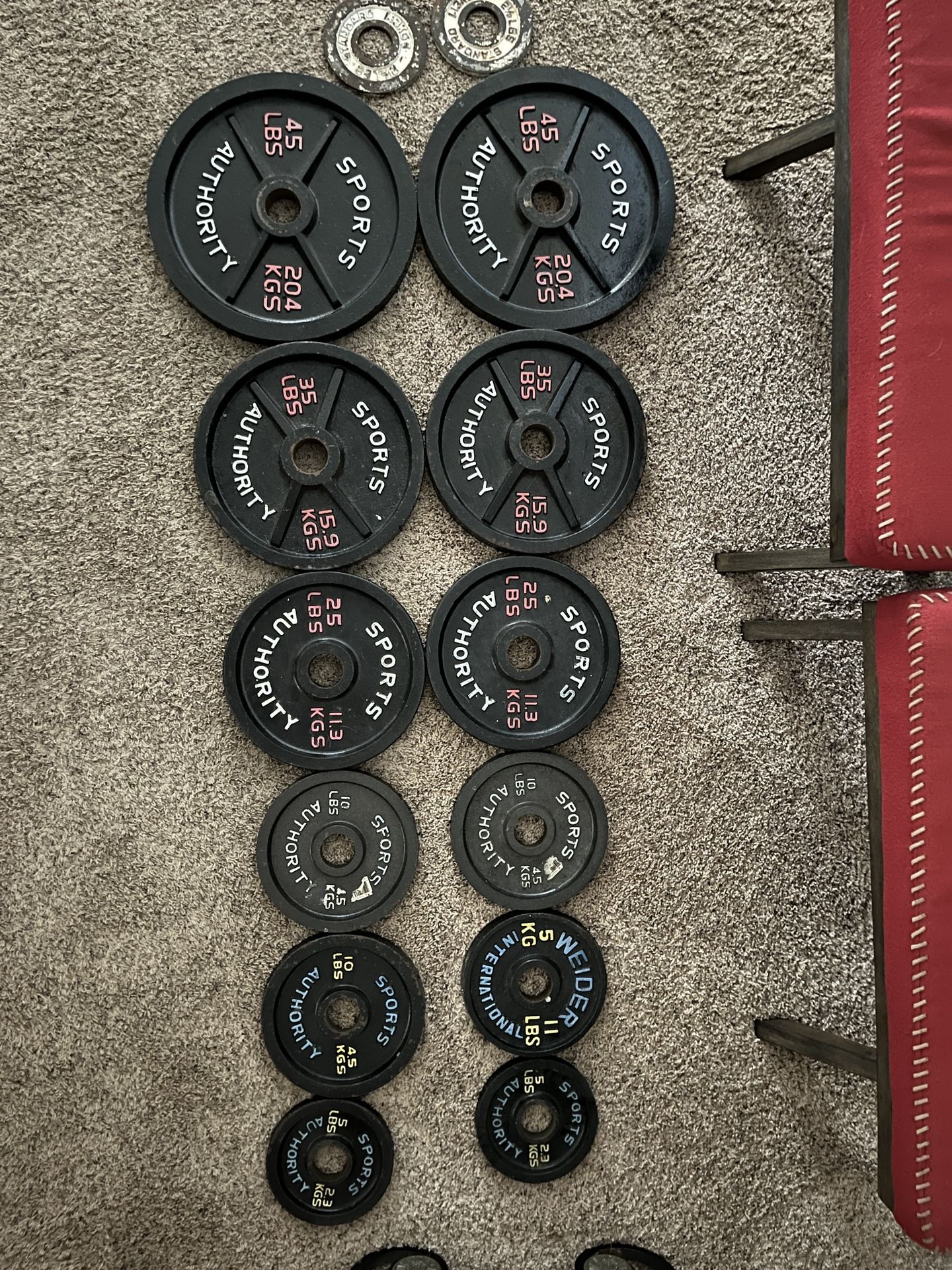 Weight Set And Wall Mount For Weights