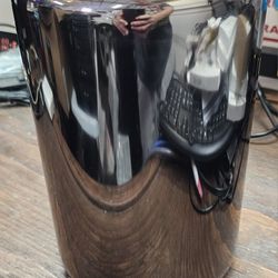 Mac Pro 2013 6-Core, 16GB, 1TB SSD, D700 6GB GPU