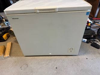 Hisense Chest Freezer – Clean & Working – $100 OBO