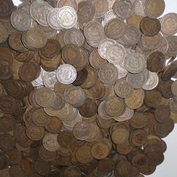 700 Indian Head Pennies 