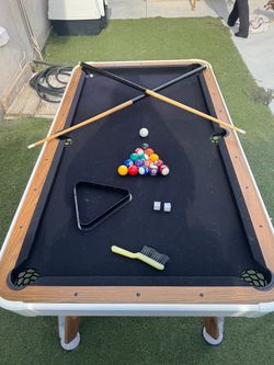 Pool table/ mesa de billar