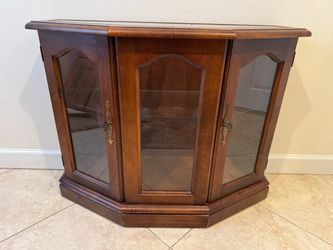 Curio/display cabinet