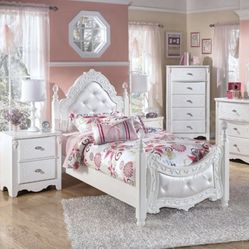 2 twin Beds 