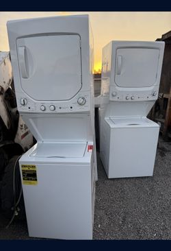 GE General Electric Washer & Dryer / Secadora Y Lavadora Stackable
