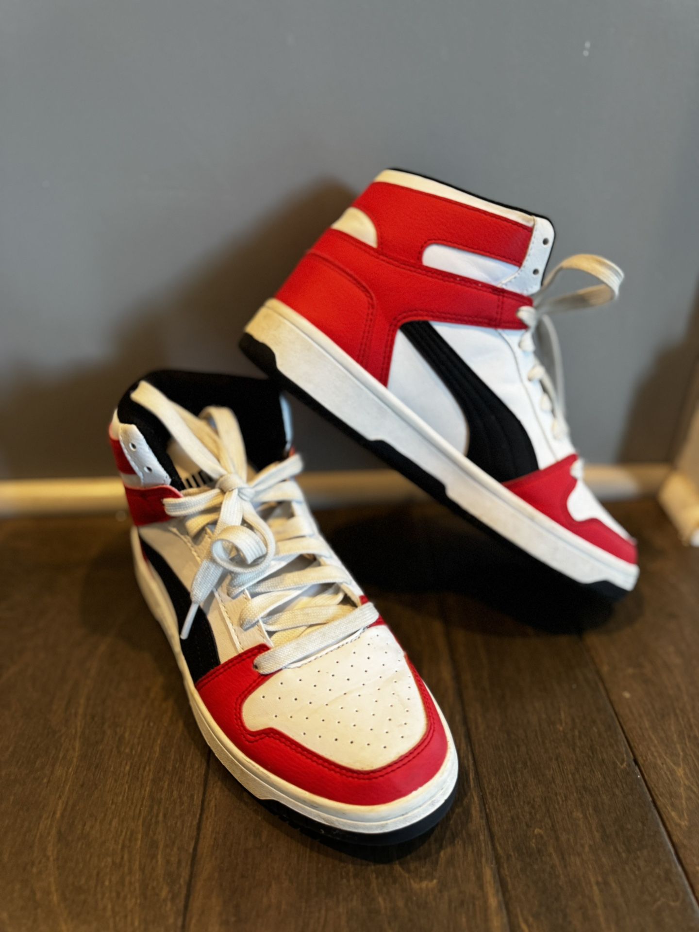 PUMA Boys High-Top Basketball Shoes US 7 Red Black White