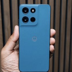 15% OFF All Unlocked Motorola Phones - Easy Financing Available!