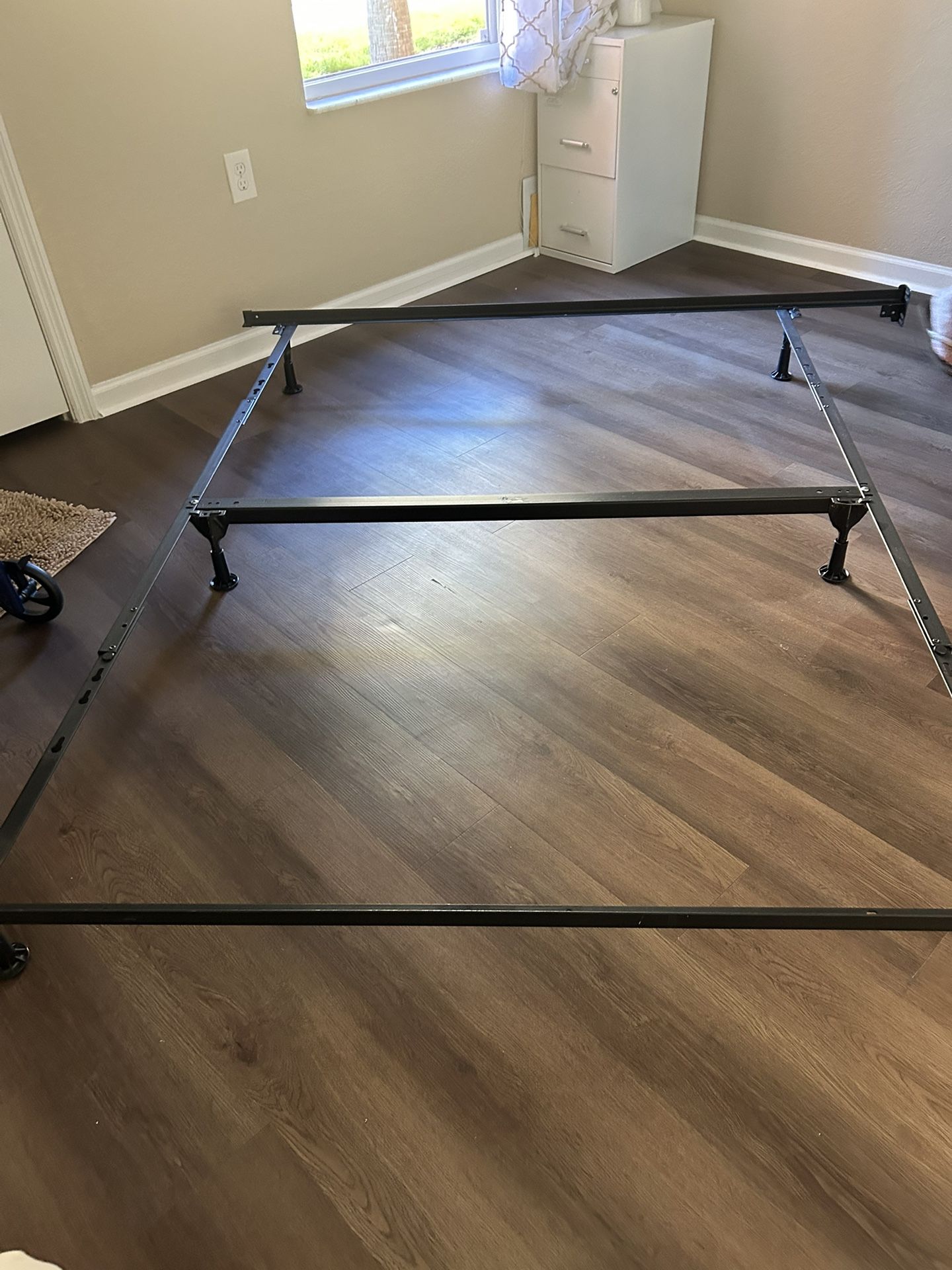 King Size Metal Frame