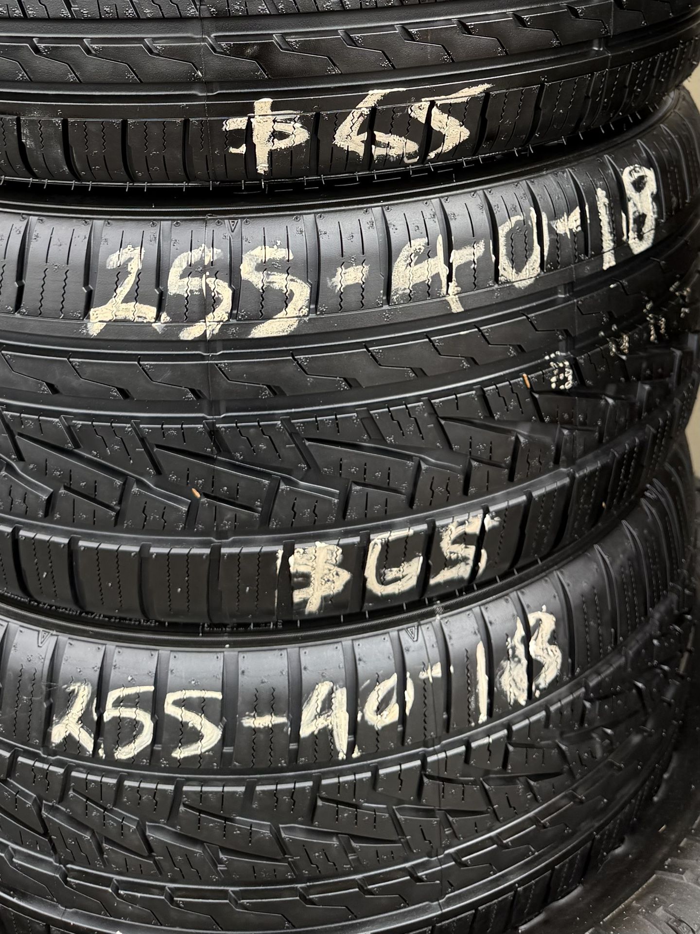 255/40/18
