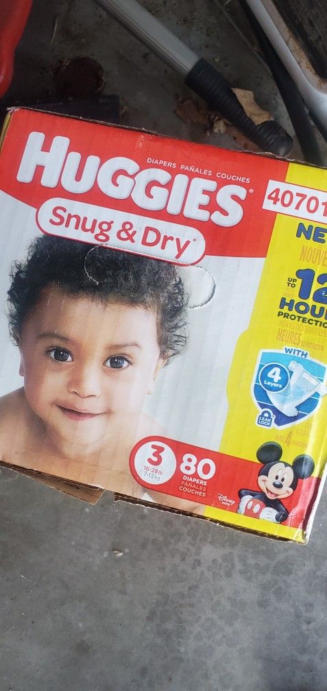 Huggies Diapers! Size 3 80 Count