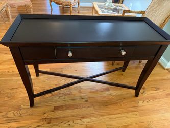 Broyhill Dark Wood Console / Sofa Table with Drawer