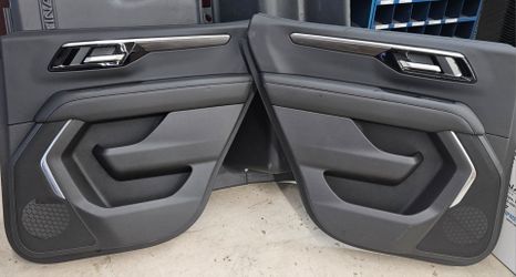 OEM Chevy Tahoe Rear Door Panels (Pair) - Black Leather / Trim