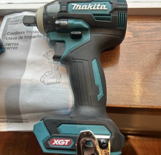 Makita Heavy Duty 1/2 Impact Wrench