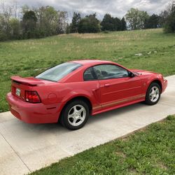 2003 Ford Mustang