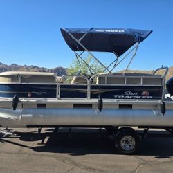 2021 Suntracker 18dx Party Barge