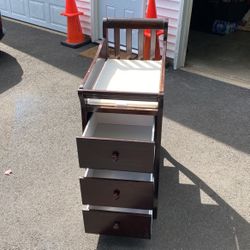 Baby Changing Table And Storage 