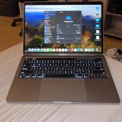 MacBook Pro M2 Chip