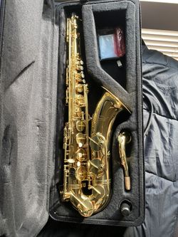 Timbre TT60004 Saxophone with mother of pearl buttons Carrying Case Invluded