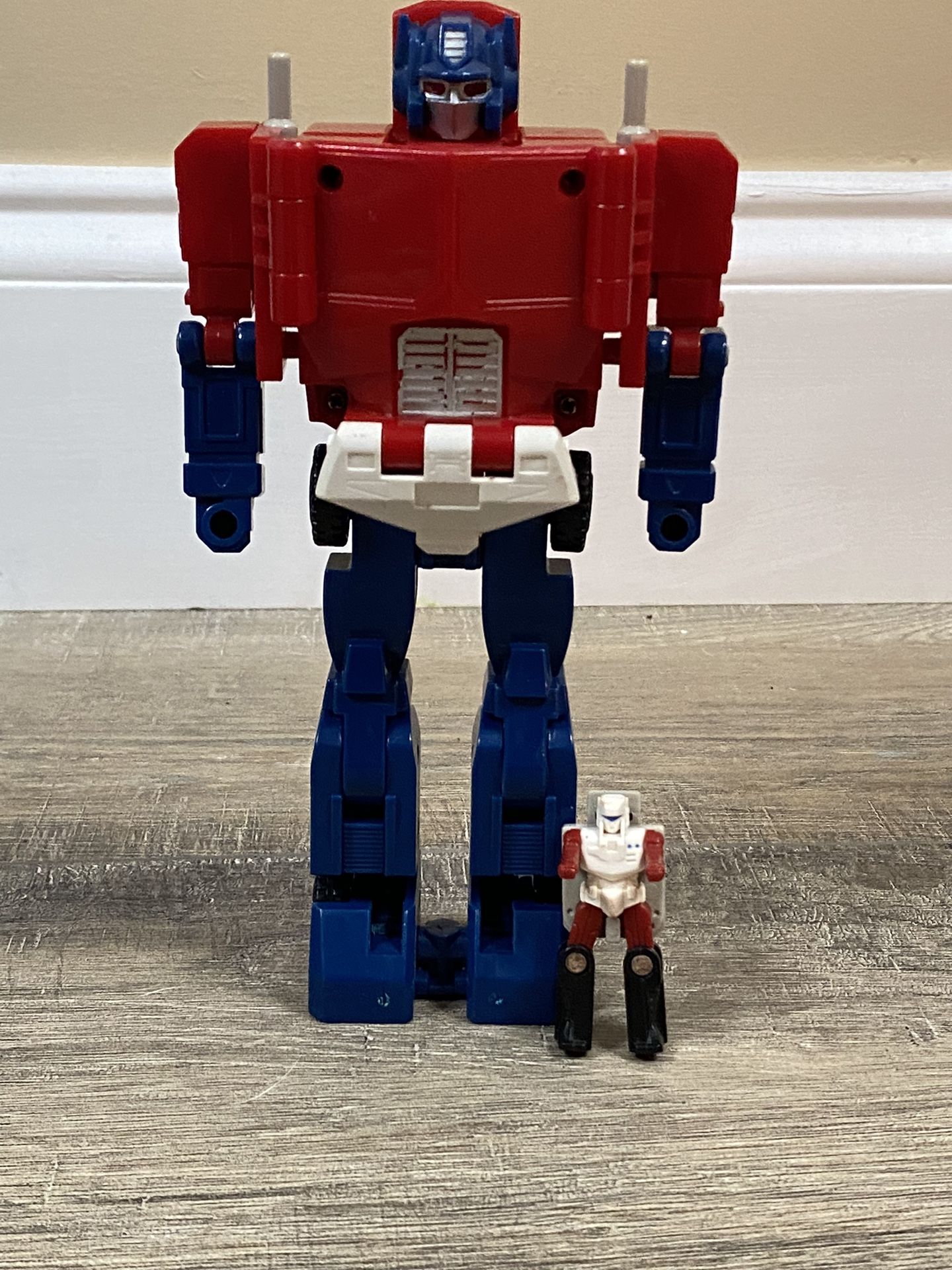 Vintage 1988 Hasbro Transformers G1 Powermaster Autobot Optimus Prime